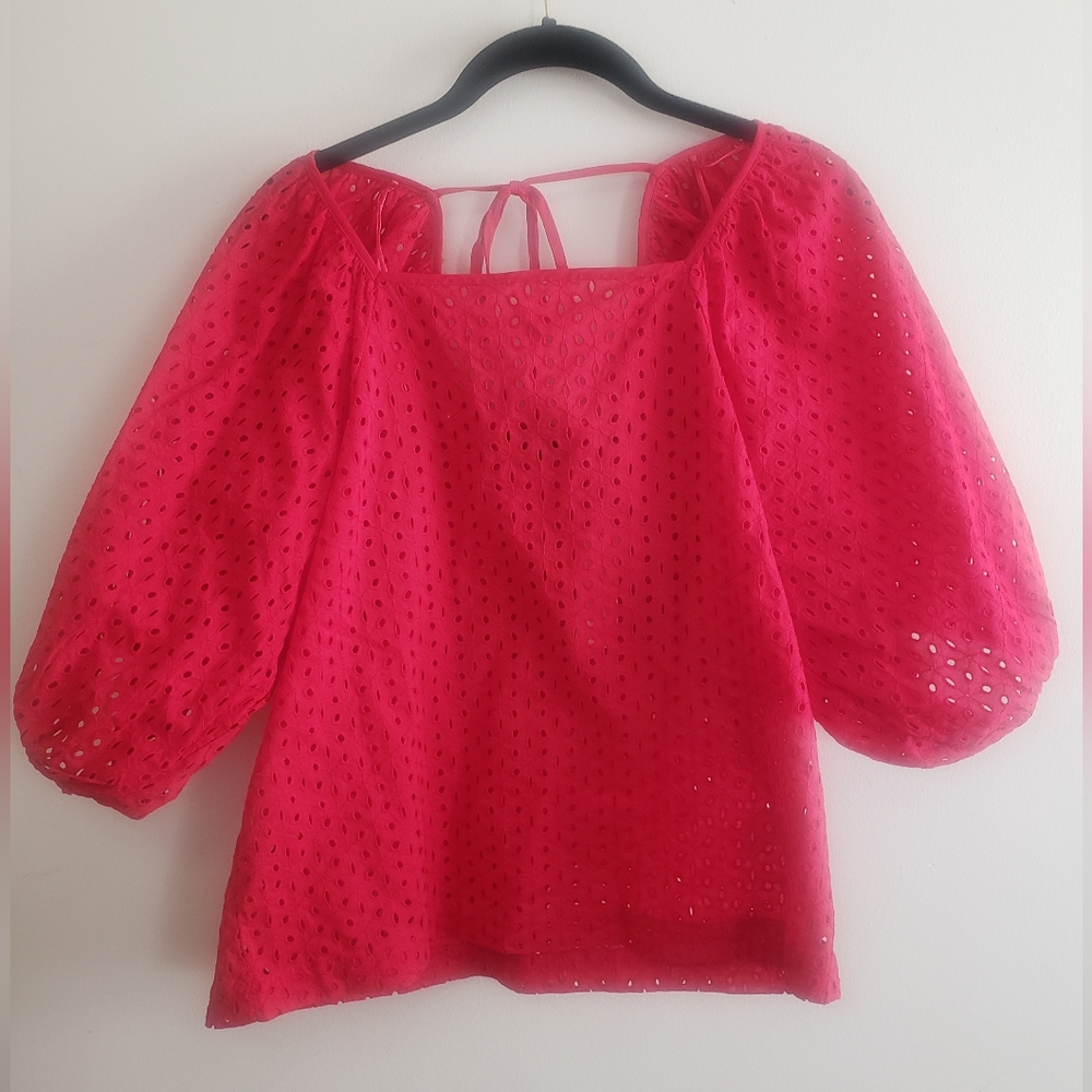 New York & Company Eyelet Red Tie Back Puff Sleeve Blouse~ Size Medium